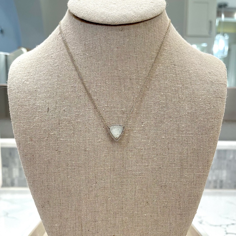 Stella & Dot Delicate Necklace